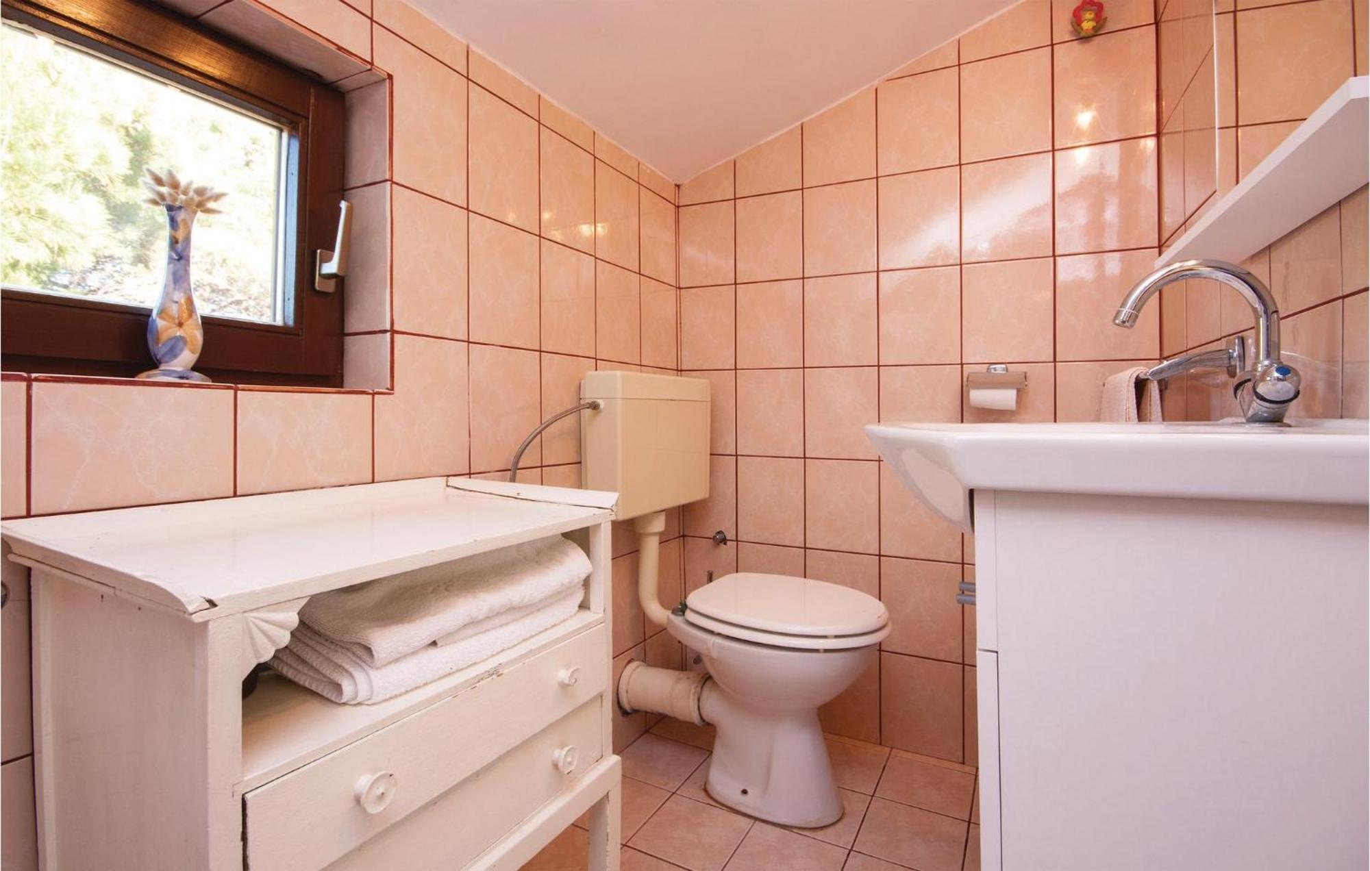 Awesome Apartment In Jadrija With Wifi Eksteriør billede